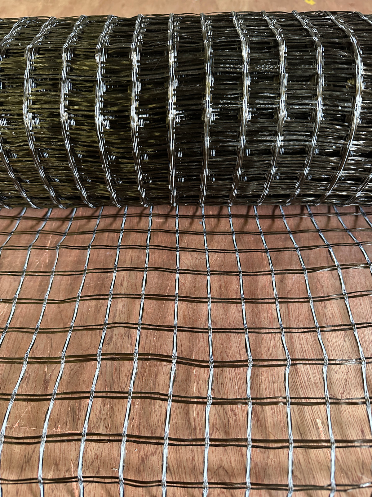 Basaltvezelrooster 30/30 kN/m, polymeercoating, 25×25 mm, breedte 1 m, rol 50 m²